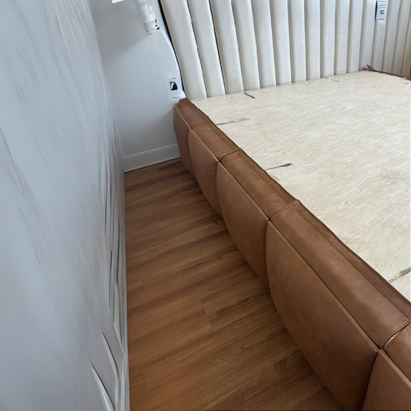 Base Deluxe Bouclé: O toque de luxo que o seu quarto merece.